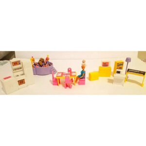 Mini Doll Set w/Accessories